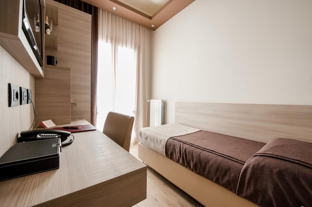 Hotel Trapani In Room photo